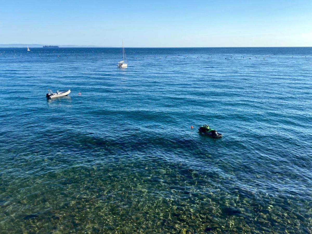 Seaside Resort Триест Экстерьер фото